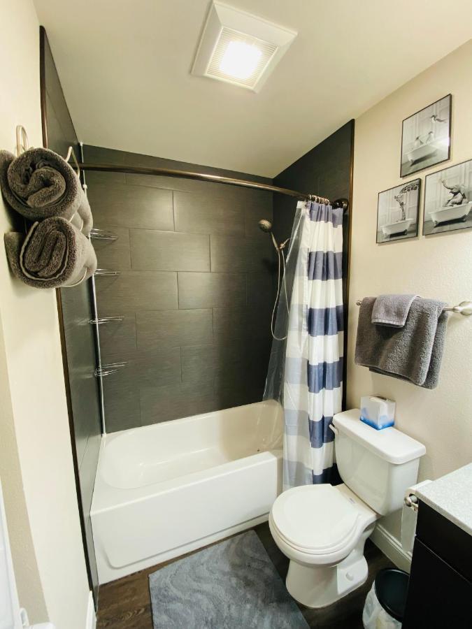 Beautiful 2 Bedroom 1 Bath Apartment With Private Garage Anchorage Exterior foto
